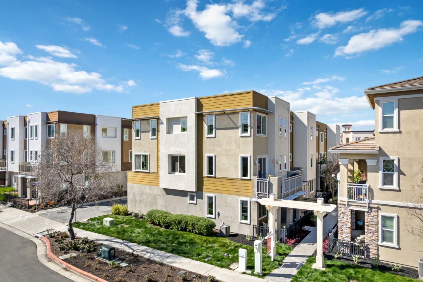 Photo #2: ML82035315 Listing: Photo #2