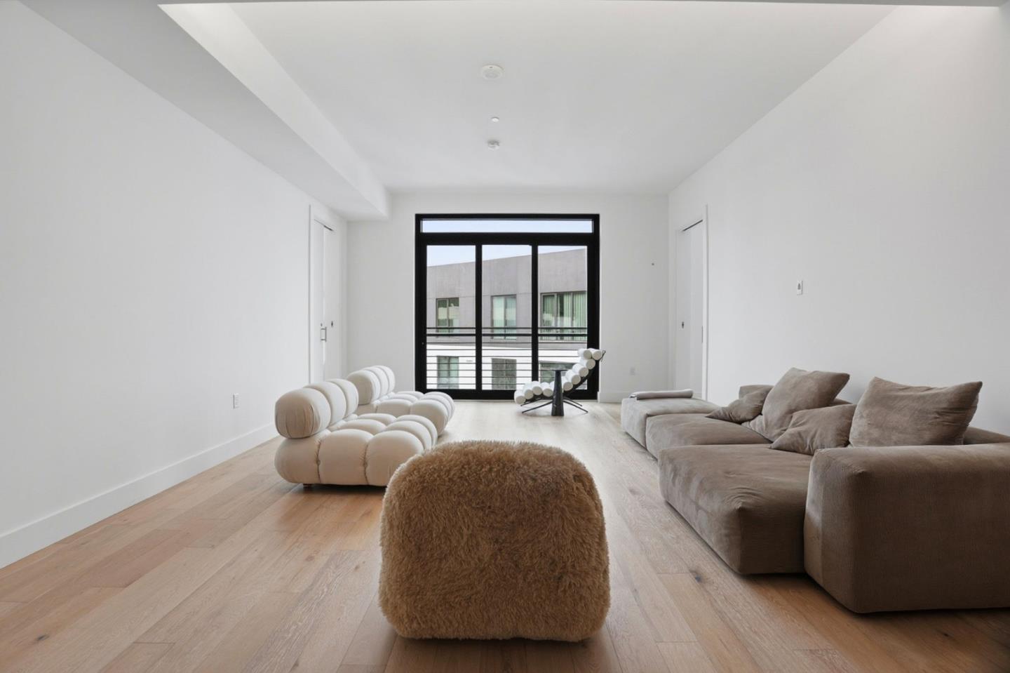 Detail Gallery Image 3 of 46 For 1 Bristol Ct #515,  San Francisco,  CA 94130 - 2 Beds | 2/1 Baths