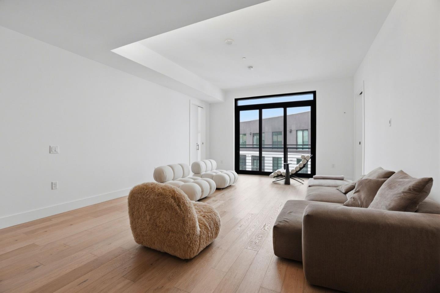 Detail Gallery Image 4 of 46 For 1 Bristol Ct #515,  San Francisco,  CA 94130 - 2 Beds | 2/1 Baths