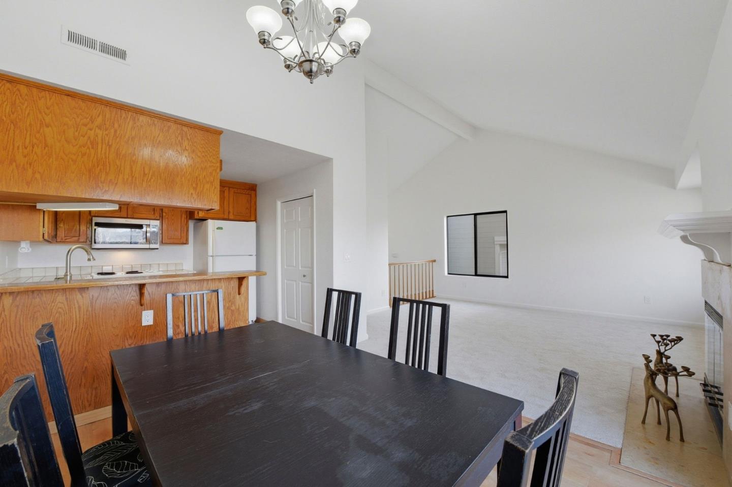 Detail Gallery Image 12 of 38 For 125 Arabian Way, Scotts Valley,  CA 95066 - 3 Beds | 2 Baths