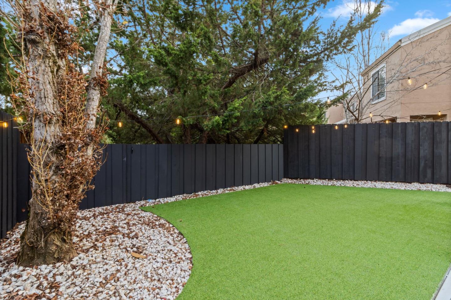 Detail Gallery Image 31 of 43 For 2743 Gamble Ct, Hayward,  CA 94542 - 3 Beds | 2/1 Baths