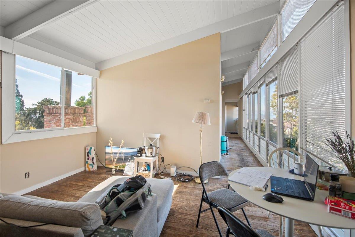 Detail Gallery Image 23 of 27 For 1526 Arch St, Berkeley,  CA 94708 - – Beds | – Baths