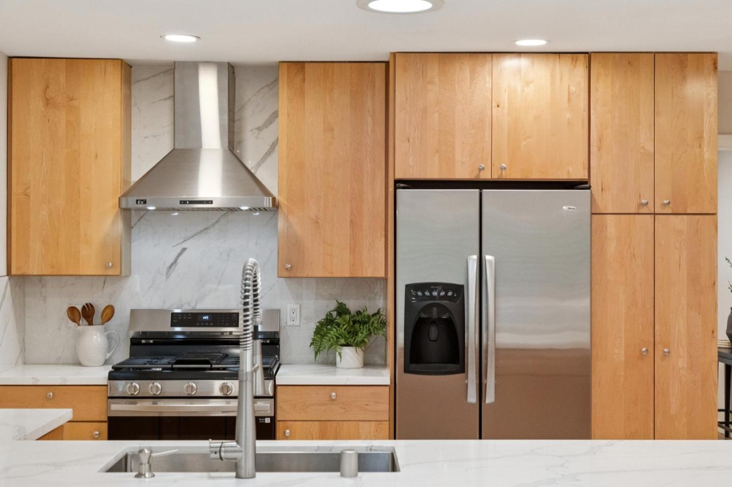 Detail Gallery Image 13 of 42 For 77 Bonita Ave, Redwood City,  CA 94061 - 3 Beds | 2 Baths