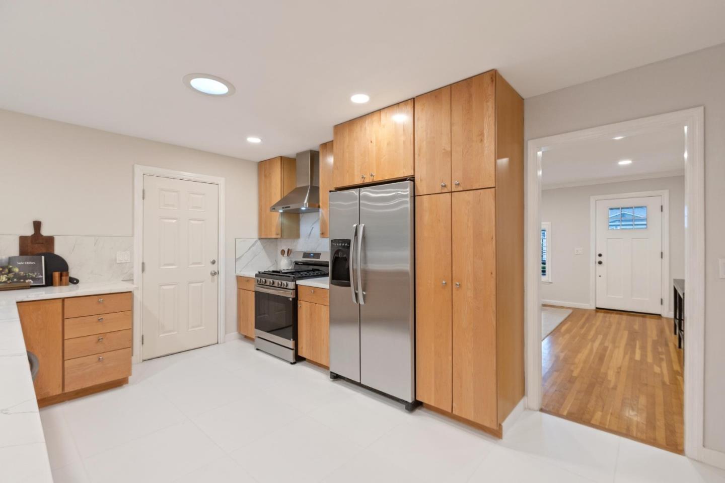 Detail Gallery Image 15 of 42 For 77 Bonita Ave, Redwood City,  CA 94061 - 3 Beds | 2 Baths