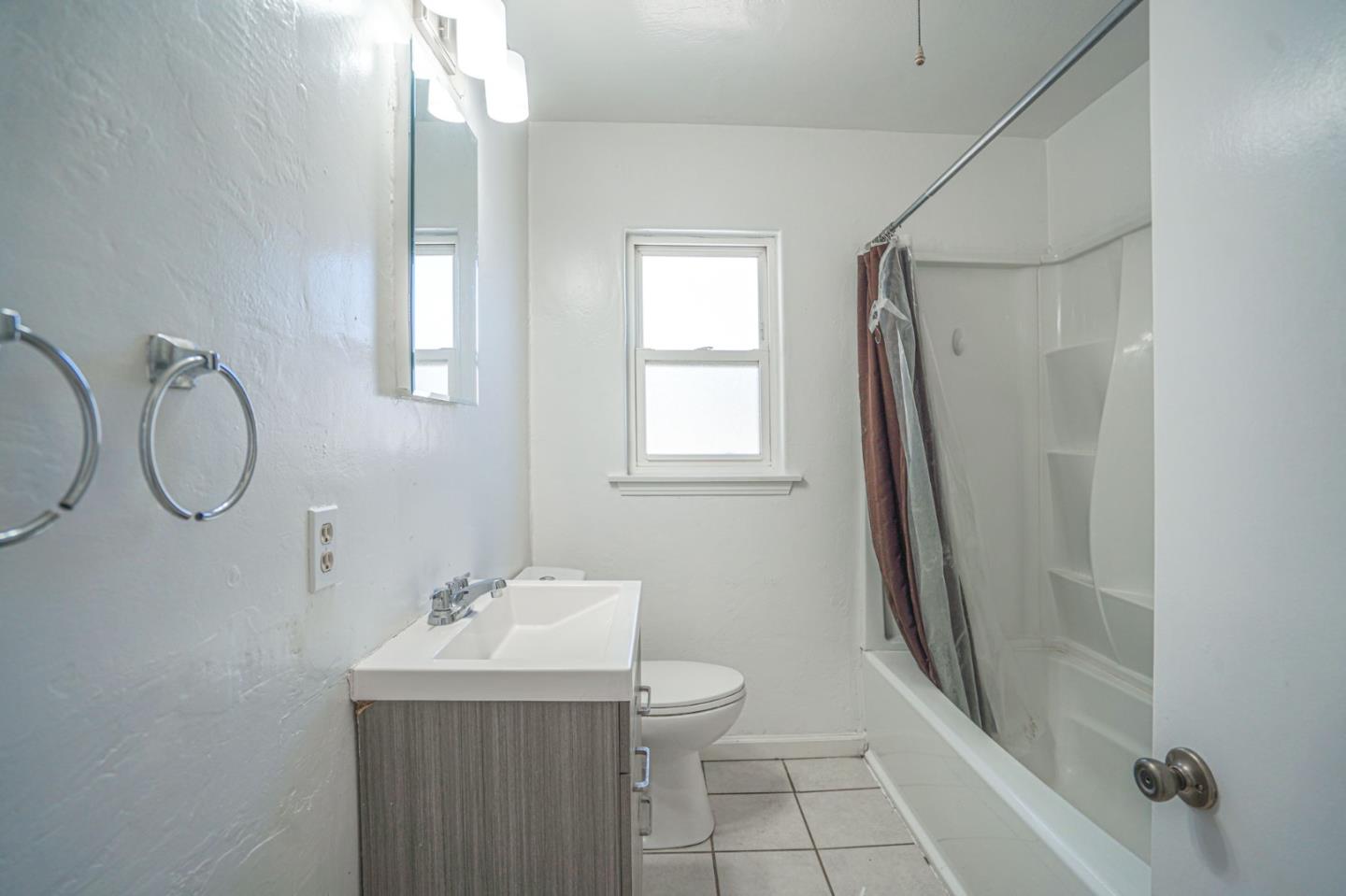 Detail Gallery Image 11 of 18 For 825-829 W Taylor St, San Jose,  CA 95126 - – Beds | – Baths