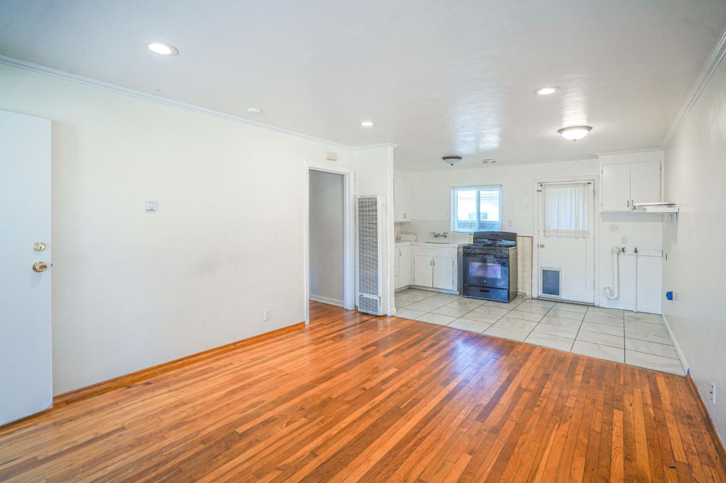 Detail Gallery Image 13 of 18 For 825-829 W Taylor St, San Jose,  CA 95126 - – Beds | – Baths