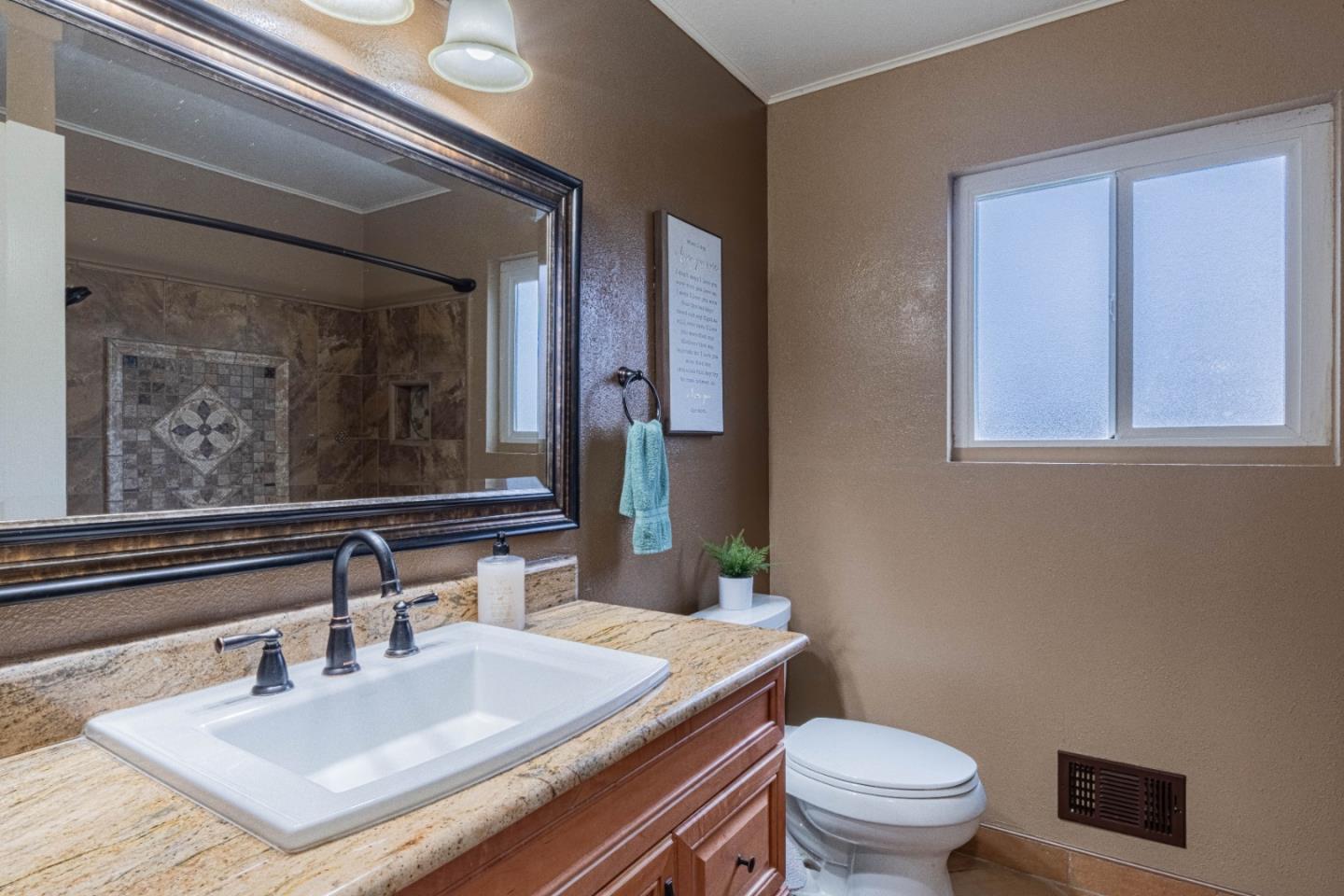 Detail Gallery Image 33 of 43 For 9717 Trefoil Pl, Salinas,  CA 93907 - 4 Beds | 2 Baths