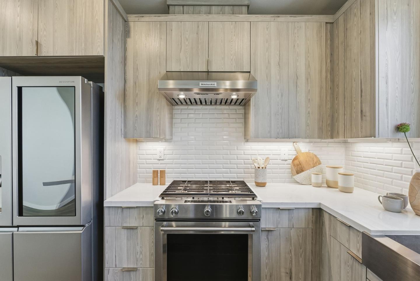 Detail Gallery Image 7 of 26 For 2903 Corvin Dr #119,  Santa Clara,  CA 95051 - 4 Beds | 4/1 Baths