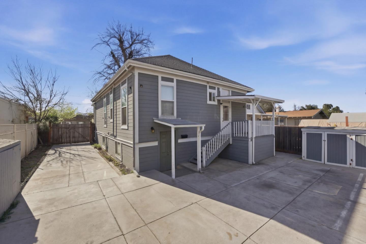 Detail Gallery Image 13 of 21 For 684 E Julian St, San Jose,  CA 95112 - 8 Beds | 4 Baths