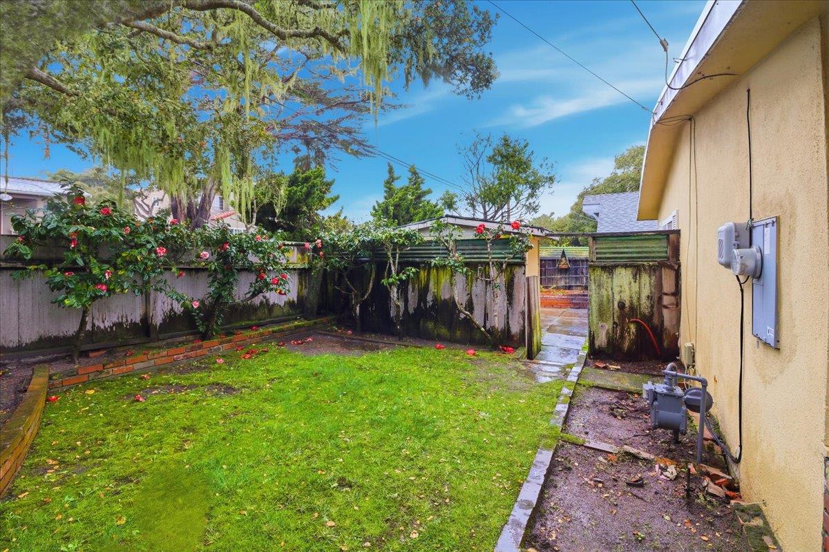 Detail Gallery Image 21 of 24 For 1298 Prescott Ave, Monterey,  CA 93940 - 3 Beds | 1/1 Baths