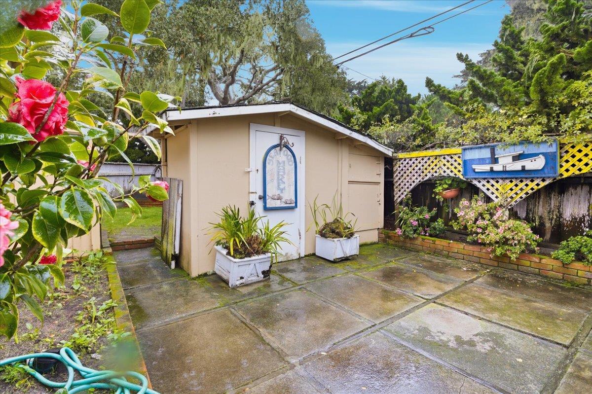 Detail Gallery Image 22 of 24 For 1298 Prescott Ave, Monterey,  CA 93940 - 3 Beds | 1/1 Baths