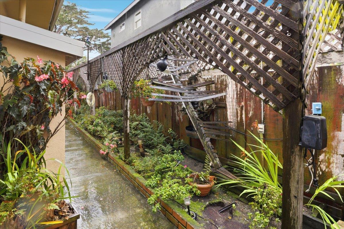 Detail Gallery Image 24 of 24 For 1298 Prescott Ave, Monterey,  CA 93940 - 3 Beds | 1/1 Baths