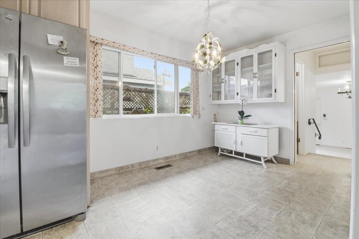 Detail Gallery Image 8 of 24 For 1298 Prescott Ave, Monterey,  CA 93940 - 3 Beds | 1/1 Baths