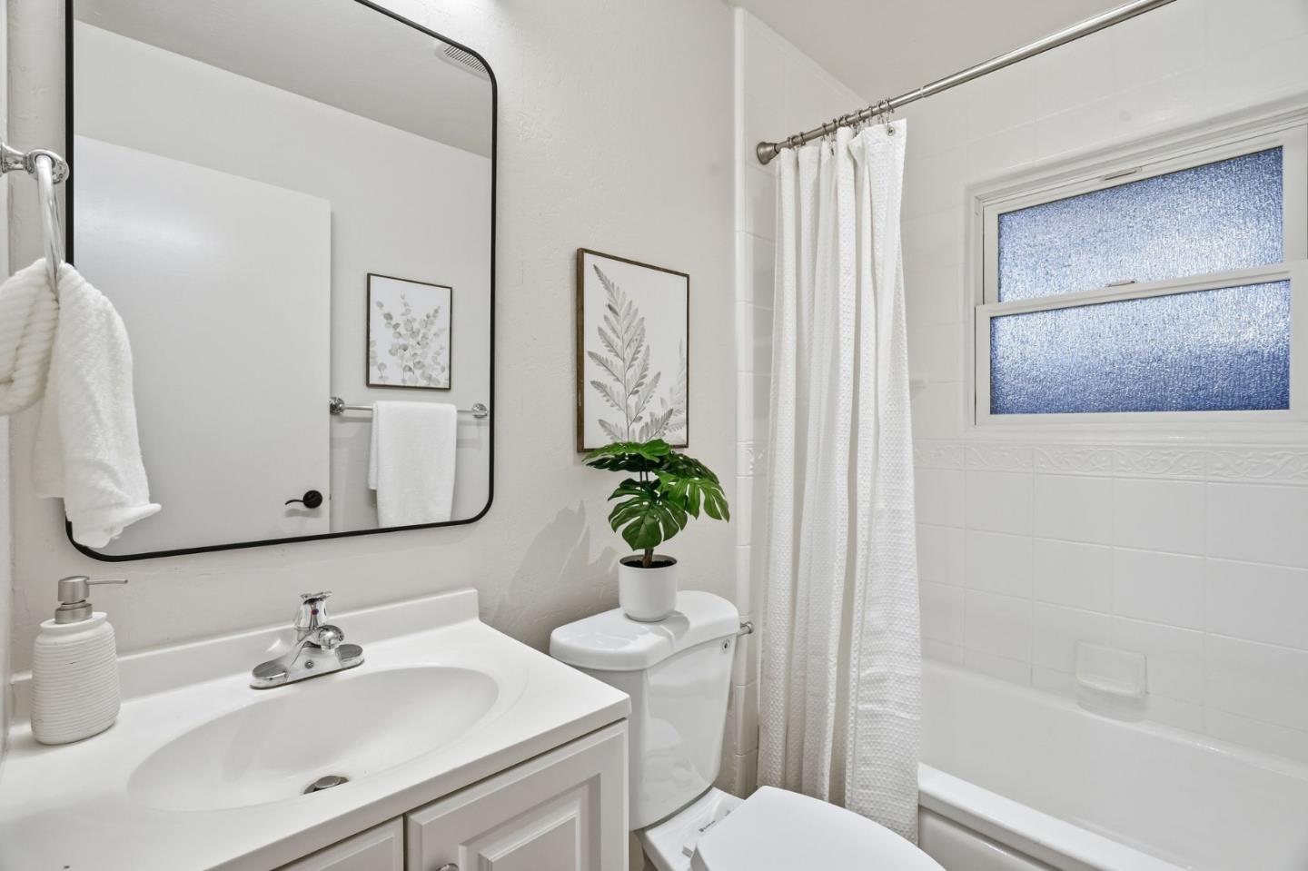 Detail Gallery Image 24 of 40 For 502 Humber Ct, Sunnyvale,  CA 94087 - 3 Beds | 2 Baths