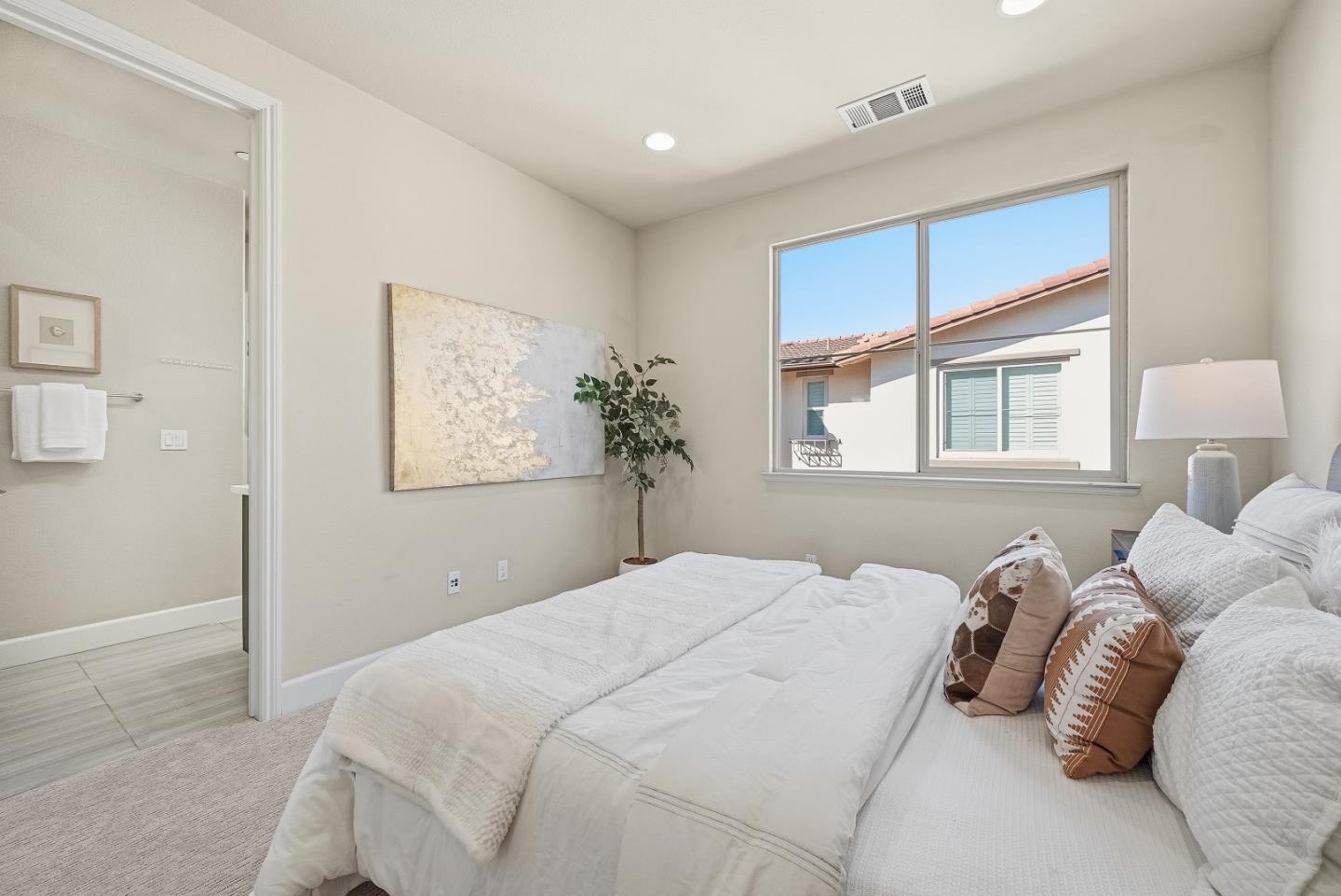 Detail Gallery Image 30 of 46 For 375 Santa Diana Ter, Sunnyvale,  CA 94085 - 3 Beds | 2/1 Baths