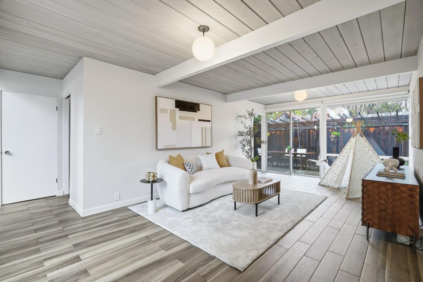 Detail Gallery Image 20 of 44 For 923 Mackenzie Dr, Sunnyvale,  CA 94087 - 4 Beds | 2 Baths