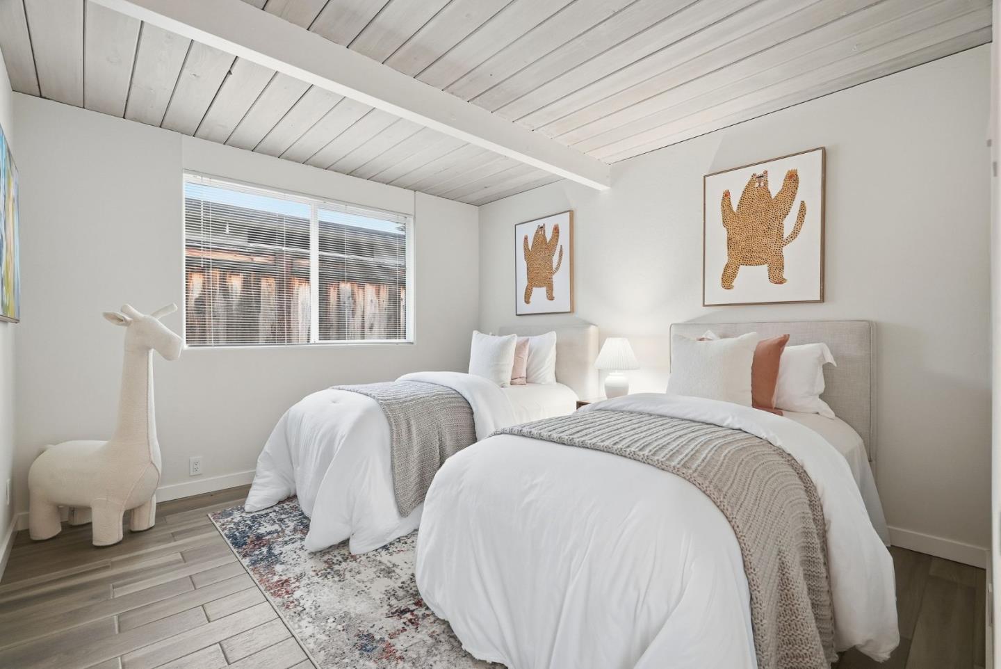 Detail Gallery Image 28 of 44 For 923 Mackenzie Dr, Sunnyvale,  CA 94087 - 4 Beds | 2 Baths