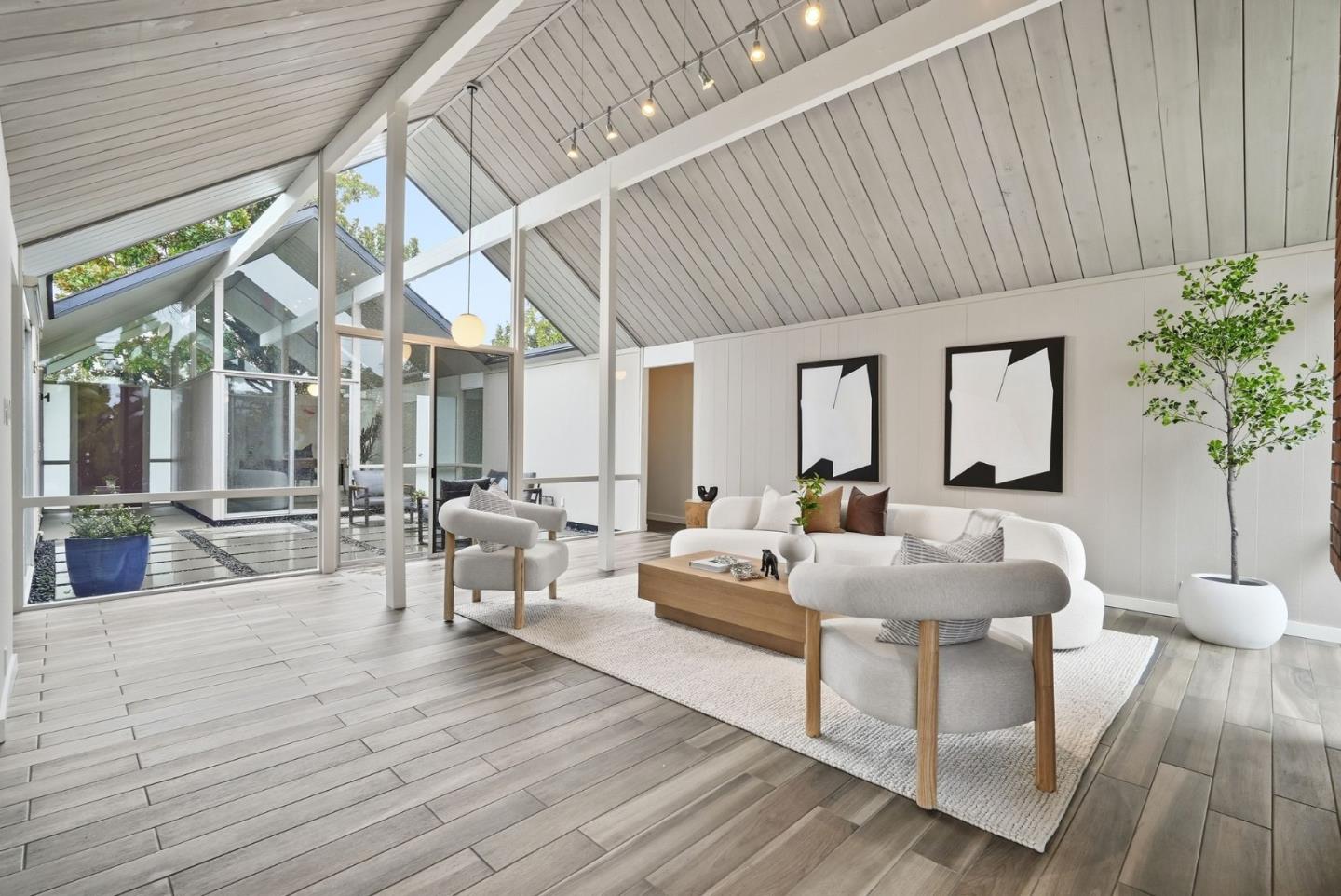 Detail Gallery Image 8 of 44 For 923 Mackenzie Dr, Sunnyvale,  CA 94087 - 4 Beds | 2 Baths