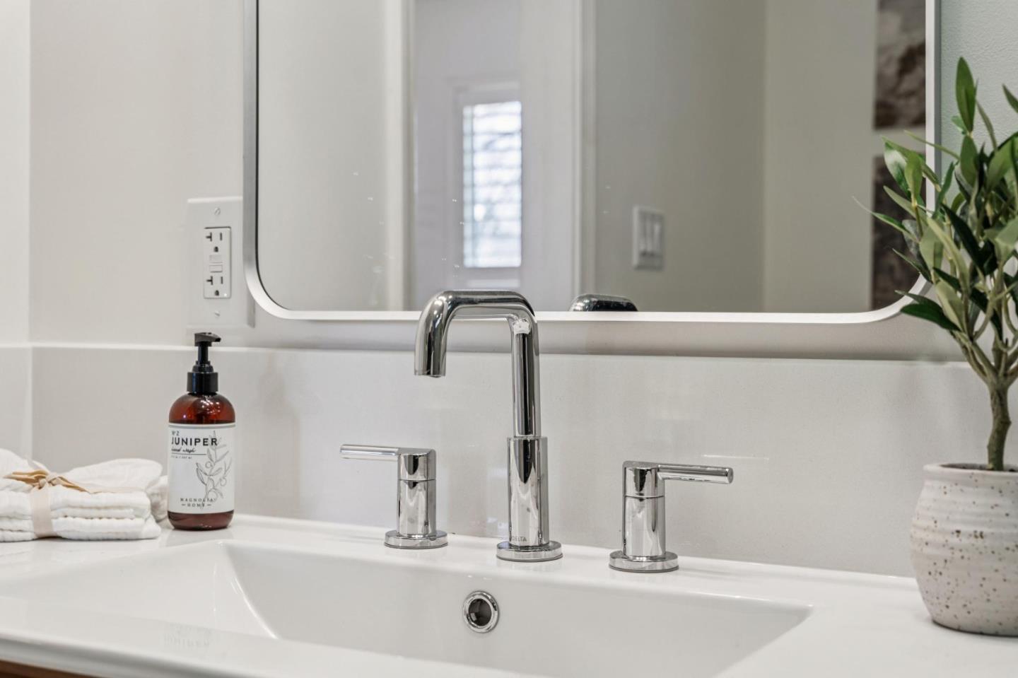 Detail Gallery Image 16 of 24 For 1634 Quail Ave, Sunnyvale,  CA 94087 - 3 Beds | 2 Baths