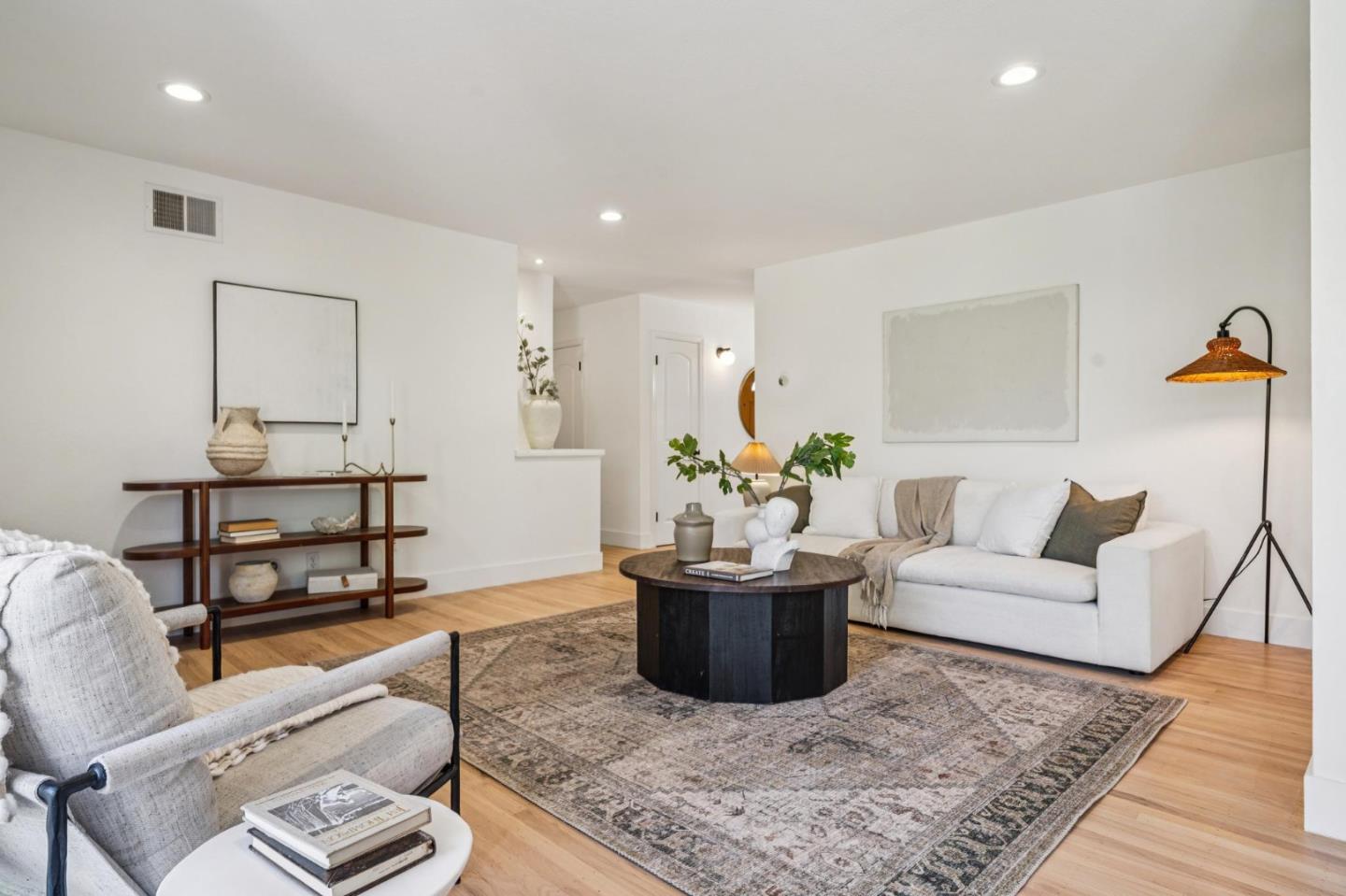 Detail Gallery Image 5 of 24 For 1634 Quail Ave, Sunnyvale,  CA 94087 - 3 Beds | 2 Baths