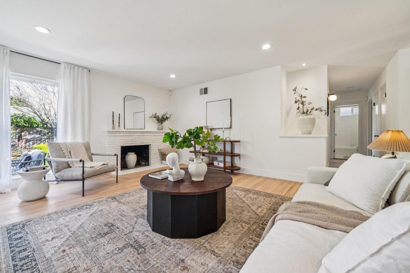 Detail Gallery Image 6 of 24 For 1634 Quail Ave, Sunnyvale,  CA 94087 - 3 Beds | 2 Baths