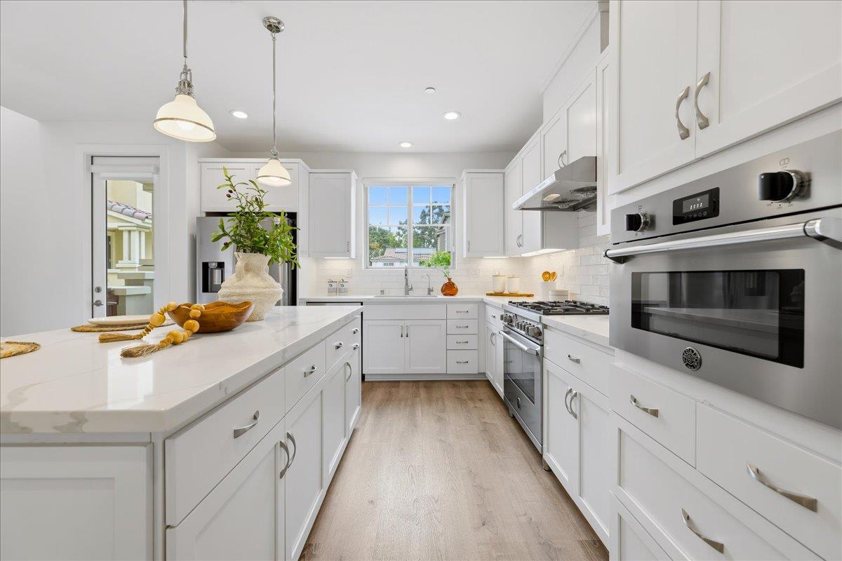 Detail Gallery Image 13 of 57 For 268 Ariana Pl, Mountain View,  CA 94043 - 4 Beds | 3/1 Baths