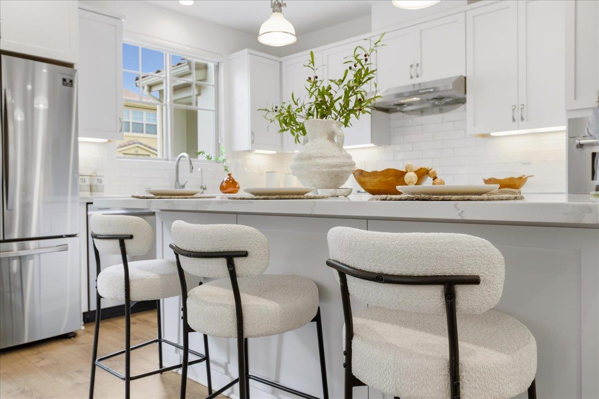 Detail Gallery Image 17 of 57 For 268 Ariana Pl, Mountain View,  CA 94043 - 4 Beds | 3/1 Baths