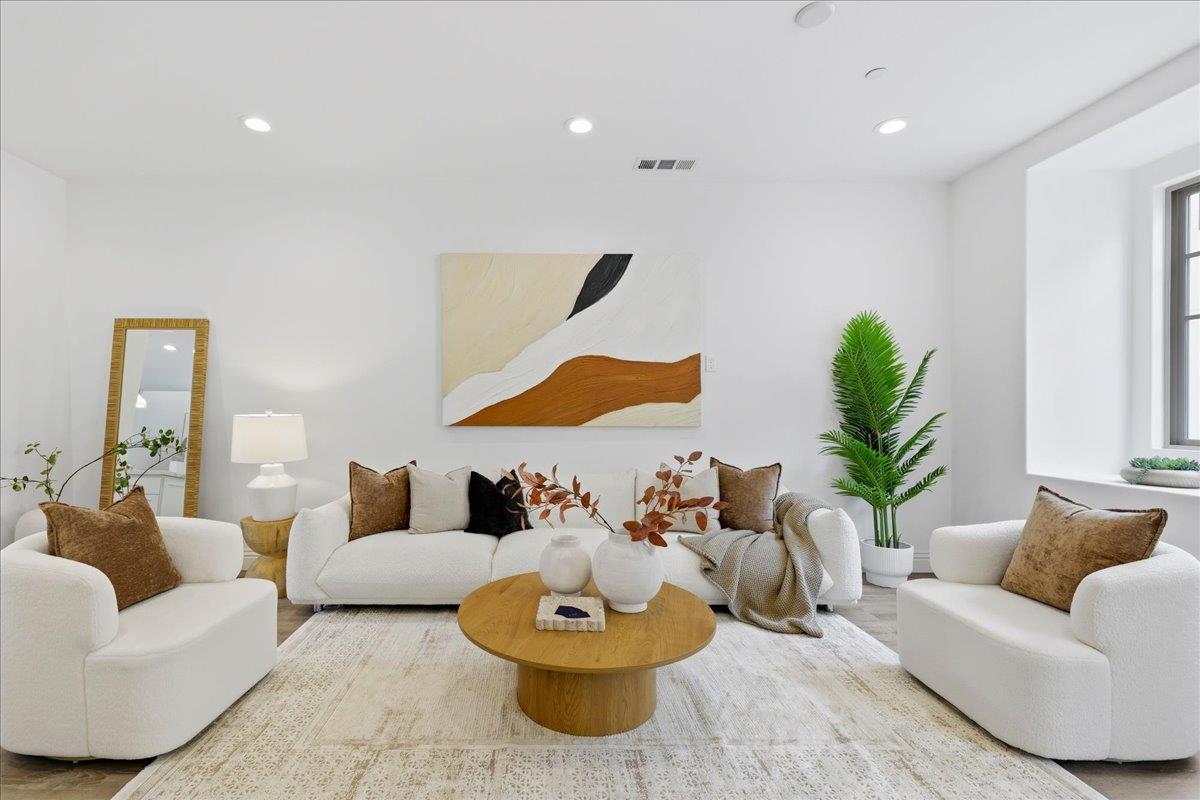 Detail Gallery Image 2 of 57 For 268 Ariana Pl, Mountain View,  CA 94043 - 4 Beds | 3/1 Baths