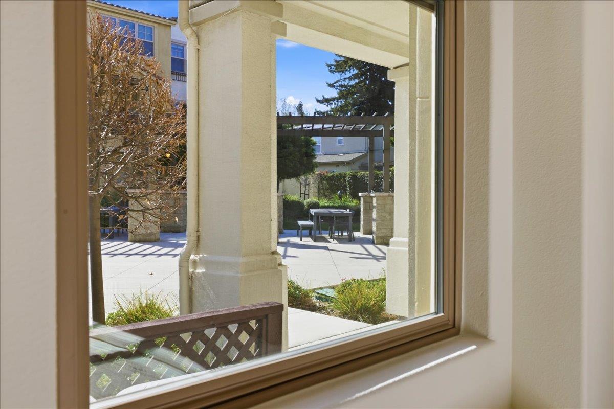 Detail Gallery Image 44 of 57 For 268 Ariana Pl, Mountain View,  CA 94043 - 4 Beds | 3/1 Baths