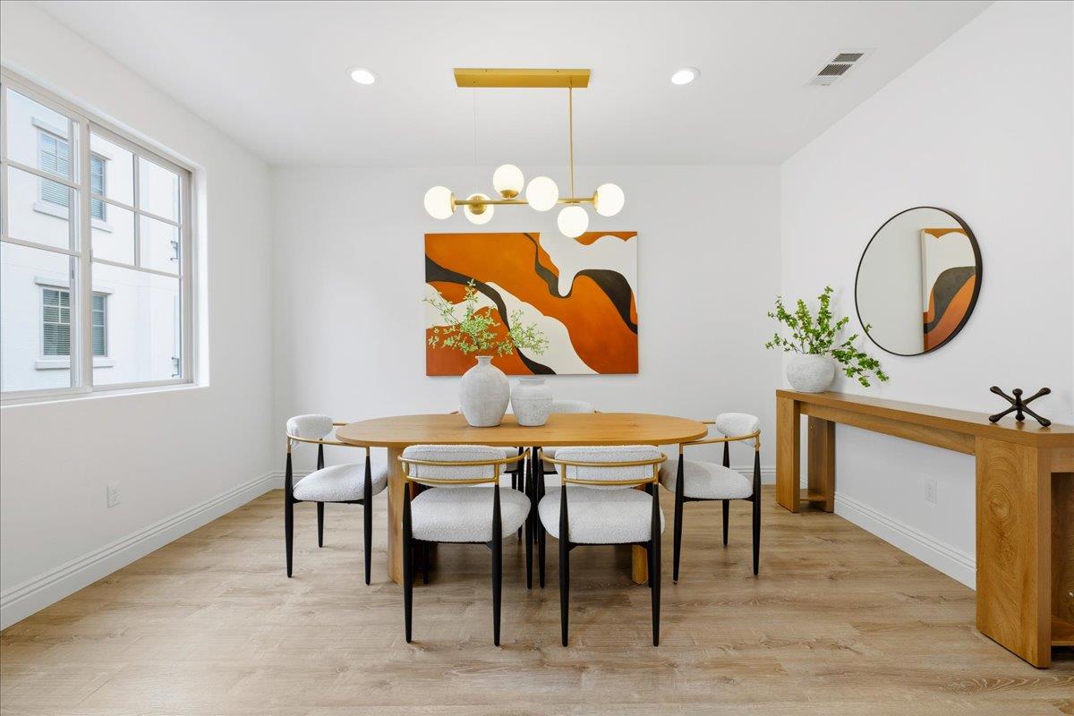 Detail Gallery Image 8 of 57 For 268 Ariana Pl, Mountain View,  CA 94043 - 4 Beds | 3/1 Baths