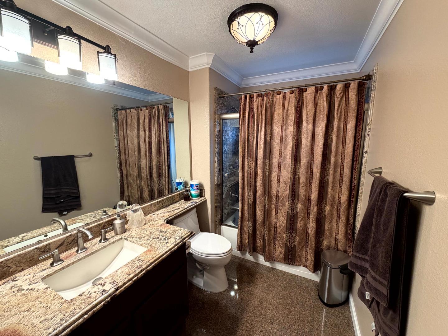 Detail Gallery Image 25 of 53 For 10 Rhine Cir, Salinas,  CA 93906 - 5 Beds | 3 Baths