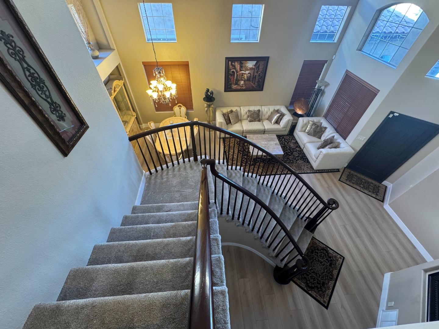 Detail Gallery Image 35 of 53 For 10 Rhine Cir, Salinas,  CA 93906 - 5 Beds | 3 Baths