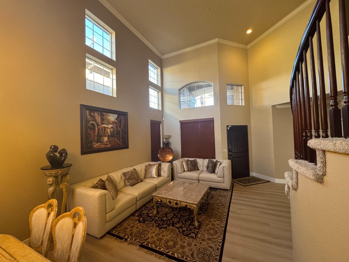 Detail Gallery Image 42 of 53 For 10 Rhine Cir, Salinas,  CA 93906 - 5 Beds | 3 Baths