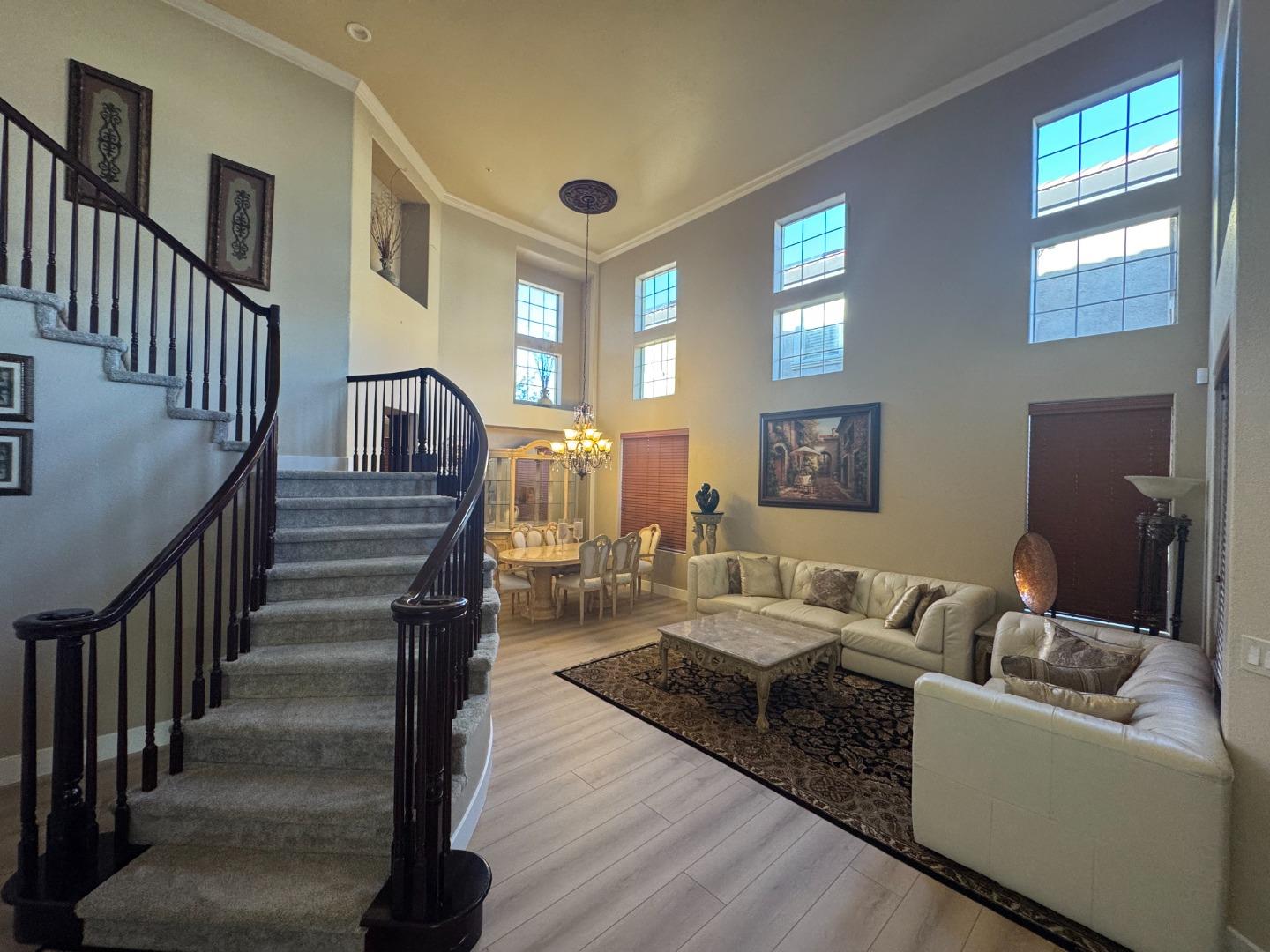 Detail Gallery Image 46 of 53 For 10 Rhine Cir, Salinas,  CA 93906 - 5 Beds | 3 Baths