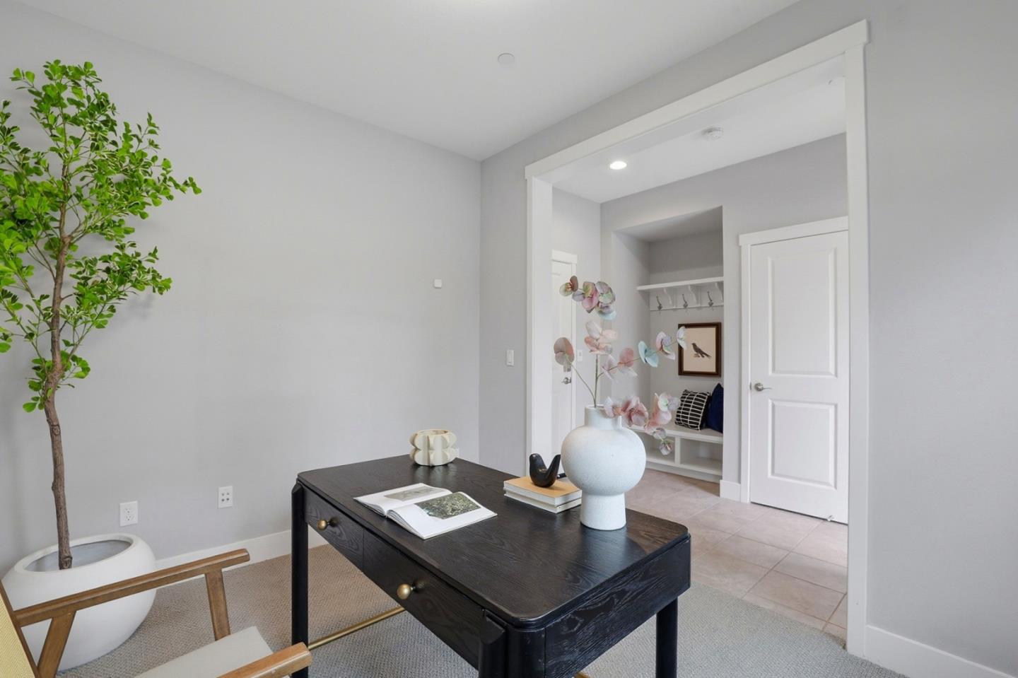 Detail Gallery Image 13 of 30 For 1052 Aster Ave, Sunnyvale,  CA 94086 - 3 Beds | 2/1 Baths