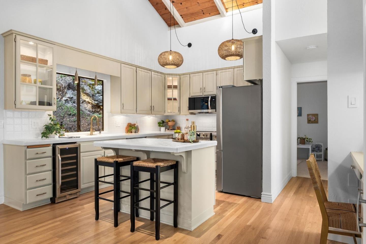 Detail Gallery Image 13 of 54 For 231 Nelson Rd, Scotts Valley,  CA 95066 - 4 Beds | 3 Baths