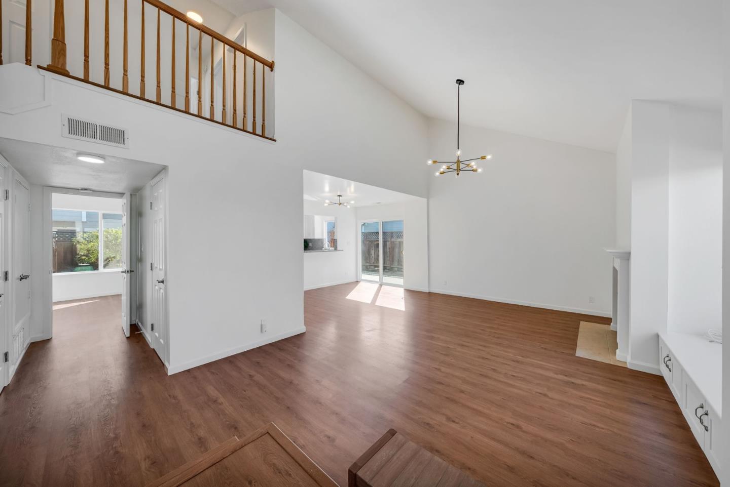 Detail Gallery Image 7 of 30 For 831 Vespucci Ln, Foster City,  CA 94404 - 3 Beds | 1/1 Baths