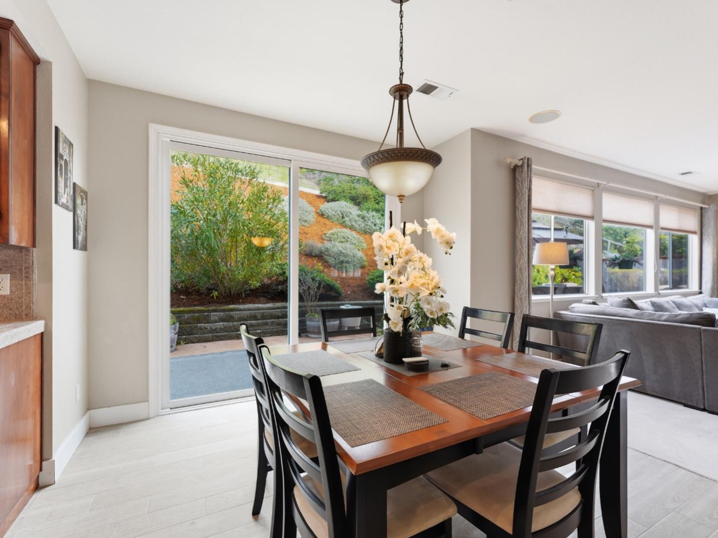 Detail Gallery Image 14 of 40 For 140 Silverwood Dr, Scotts Valley,  CA 95066 - 4 Beds | 3 Baths