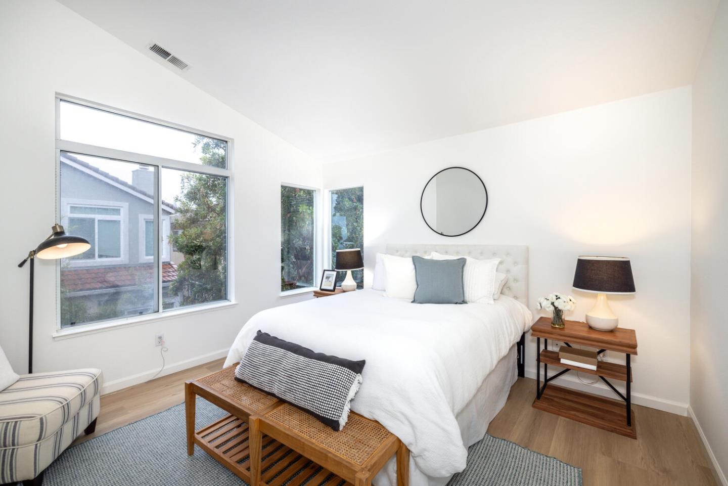 Detail Gallery Image 12 of 16 For 429 S Frances St, Sunnyvale,  CA 94086 - 3 Beds | 2/1 Baths