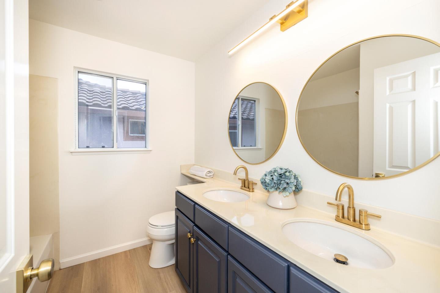 Detail Gallery Image 14 of 16 For 429 S Frances St, Sunnyvale,  CA 94086 - 3 Beds | 2/1 Baths