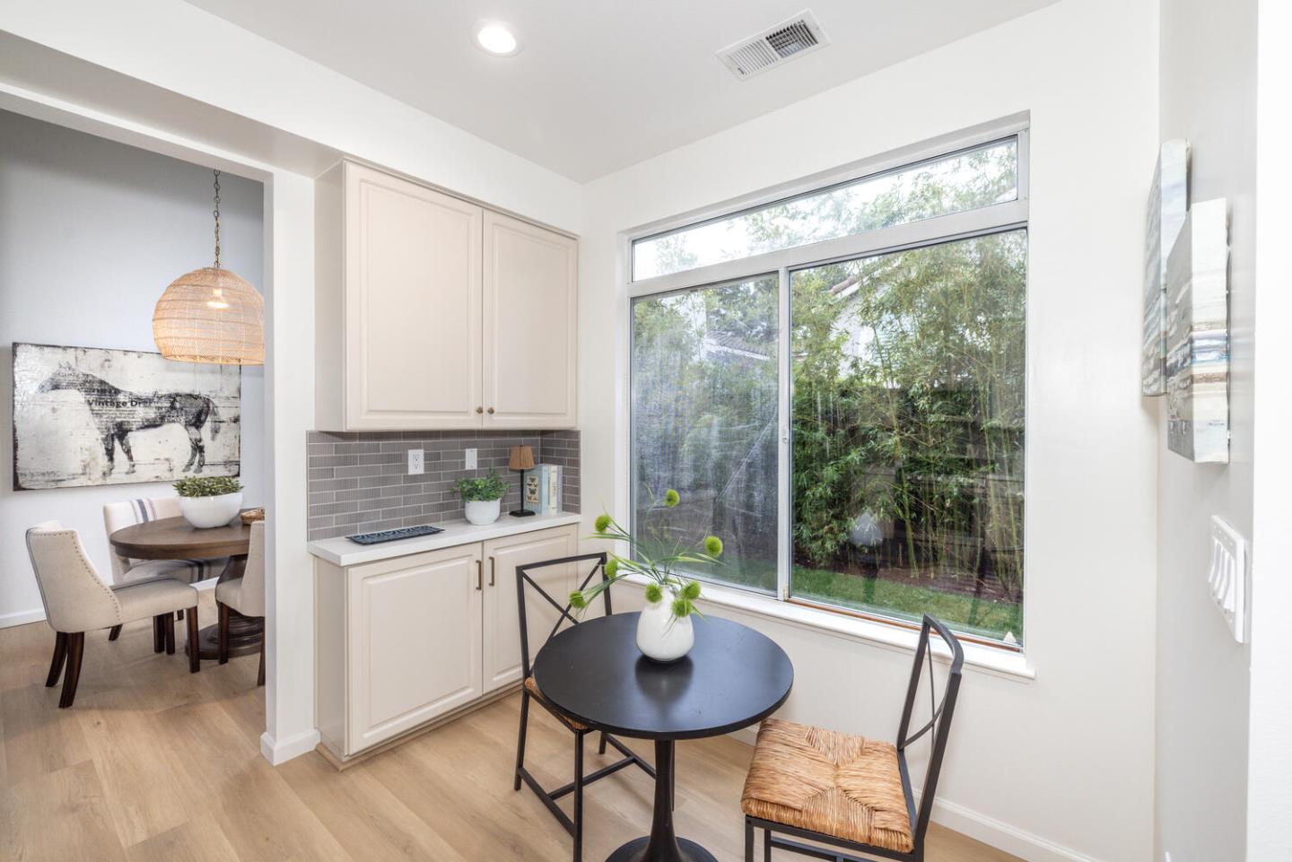 Detail Gallery Image 5 of 16 For 429 S Frances St, Sunnyvale,  CA 94086 - 3 Beds | 2/1 Baths