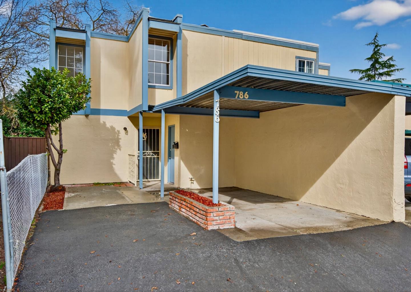 Detail Gallery Image 2 of 26 For 786 Simpson Pl, Santa Rosa,  CA 95401 - 3 Beds | 2 Baths