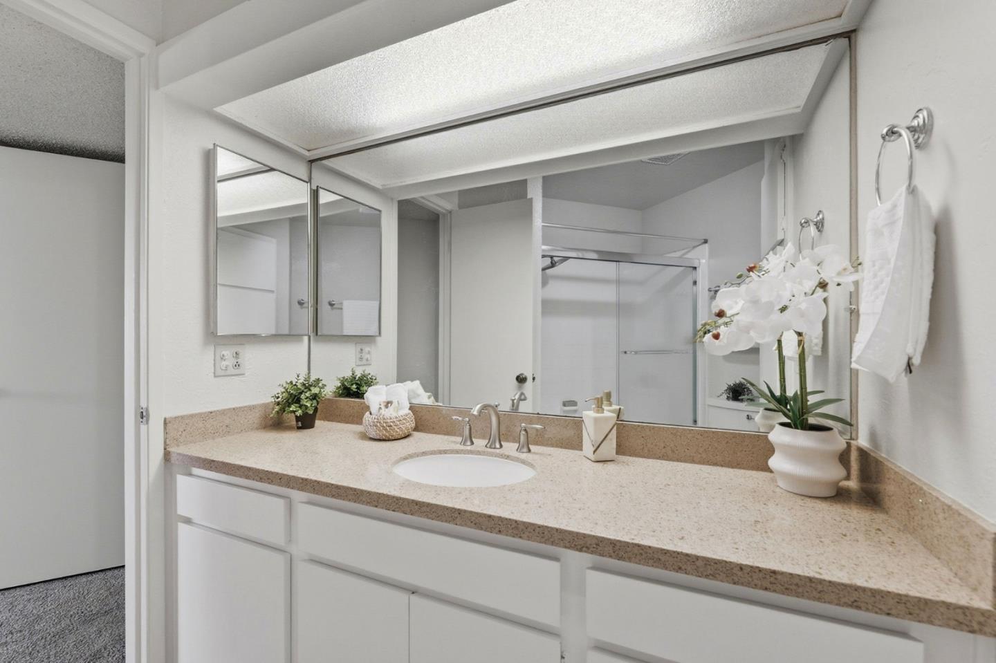 Detail Gallery Image 21 of 35 For 999 W Evelyn Ter #75,  Sunnyvale,  CA 94086 - 1 Beds | 1 Baths