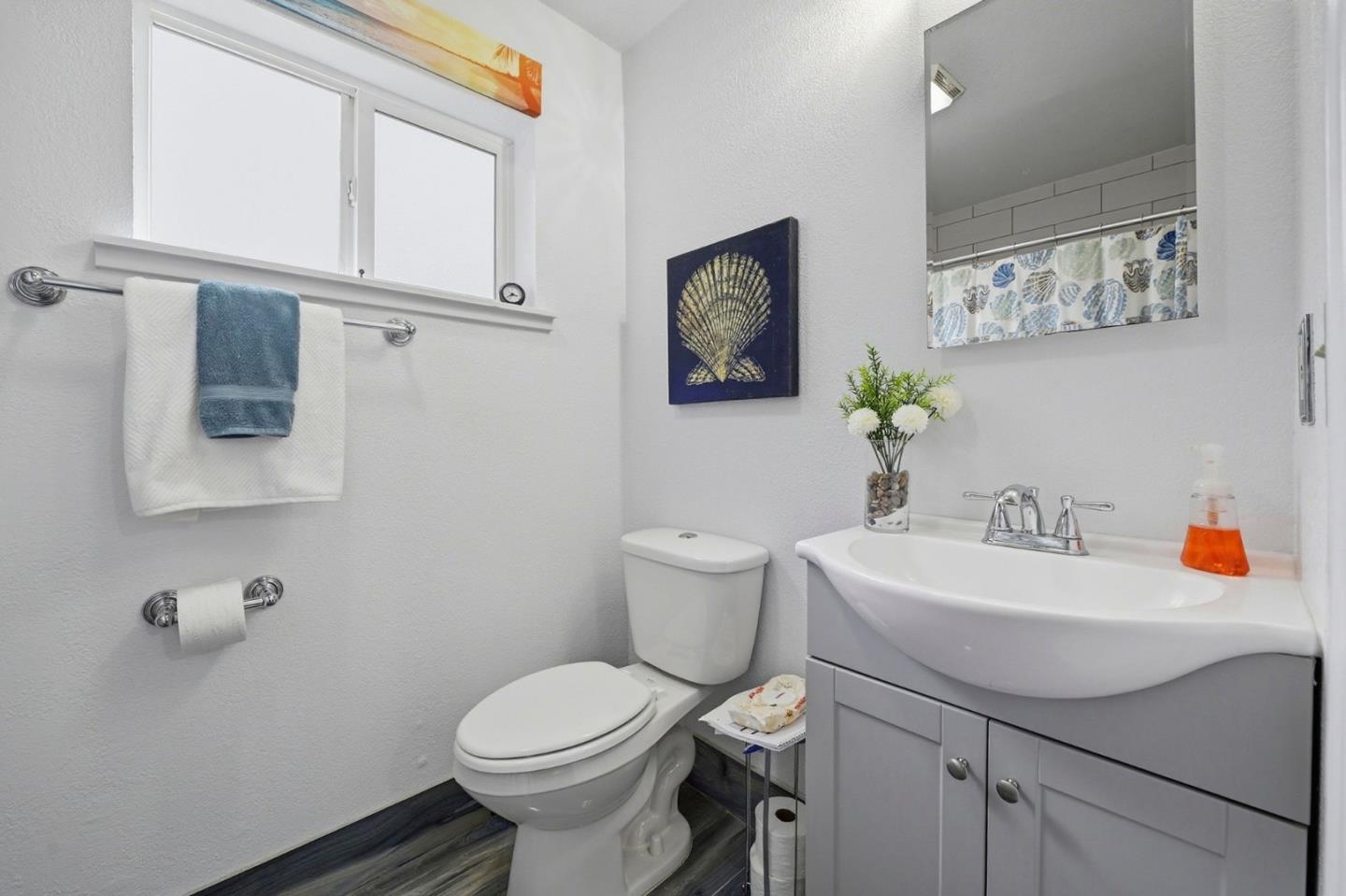 Detail Gallery Image 33 of 39 For 183 Benbow Ave, San Jose,  CA 95123 - 4 Beds | 3 Baths