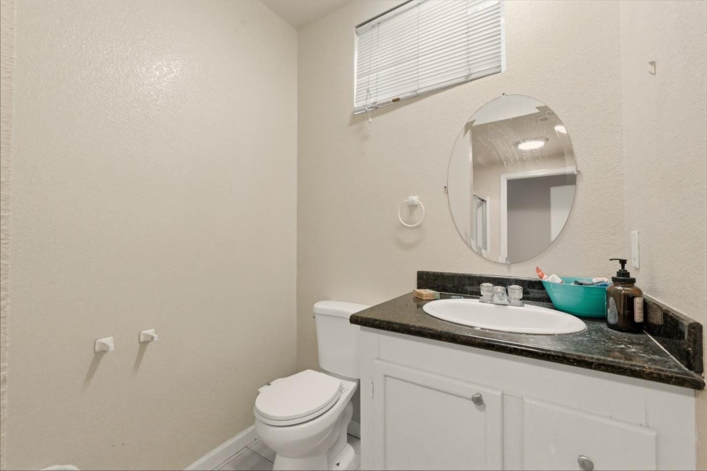 Detail Gallery Image 19 of 25 For 325 E Saint John St, San Jose,  CA 95112 - 9 Beds | 4 Baths