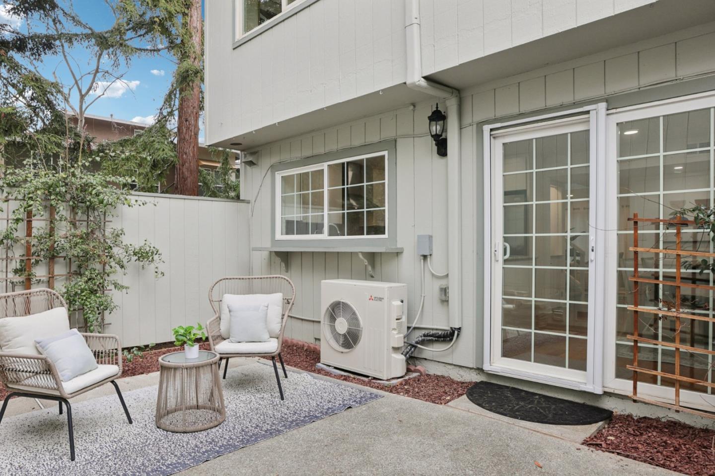 Detail Gallery Image 13 of 32 For 1512 Huddersfield Ct, San Jose,  CA 95126 - 3 Beds | 2/1 Baths