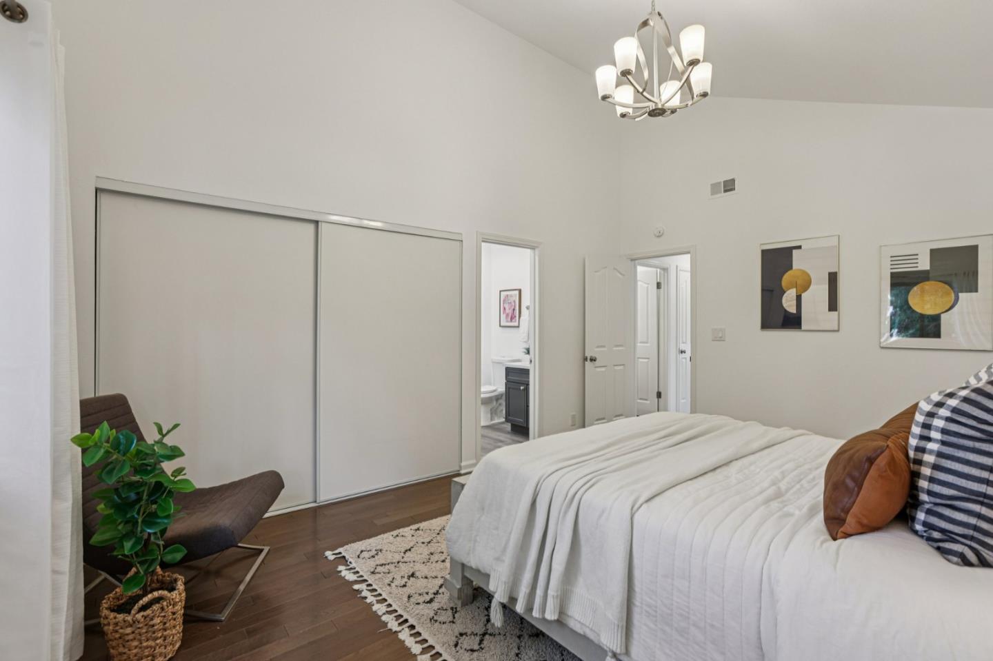 Detail Gallery Image 16 of 32 For 1512 Huddersfield Ct, San Jose,  CA 95126 - 3 Beds | 2/1 Baths