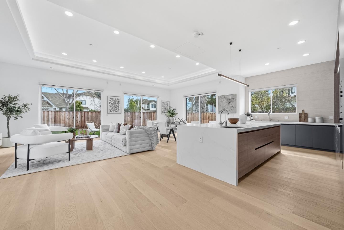 Detail Gallery Image 22 of 79 For 395 Martens Ave, Mountain View,  CA 94040 - 6 Beds | 6/1 Baths