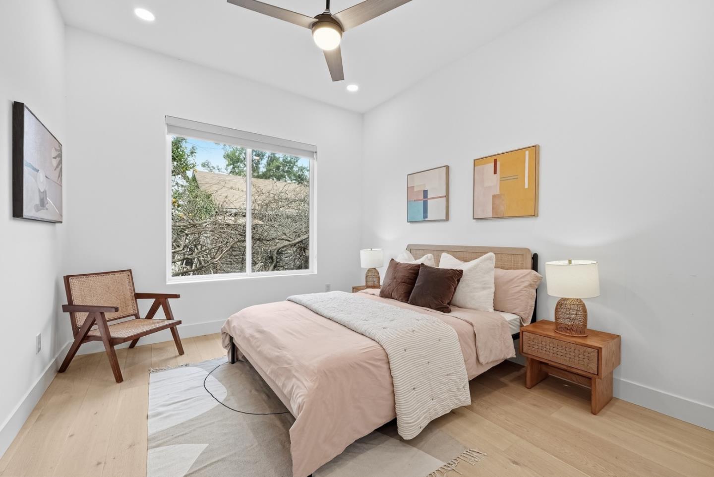 Detail Gallery Image 31 of 79 For 395 Martens Ave, Mountain View,  CA 94040 - 6 Beds | 6/1 Baths