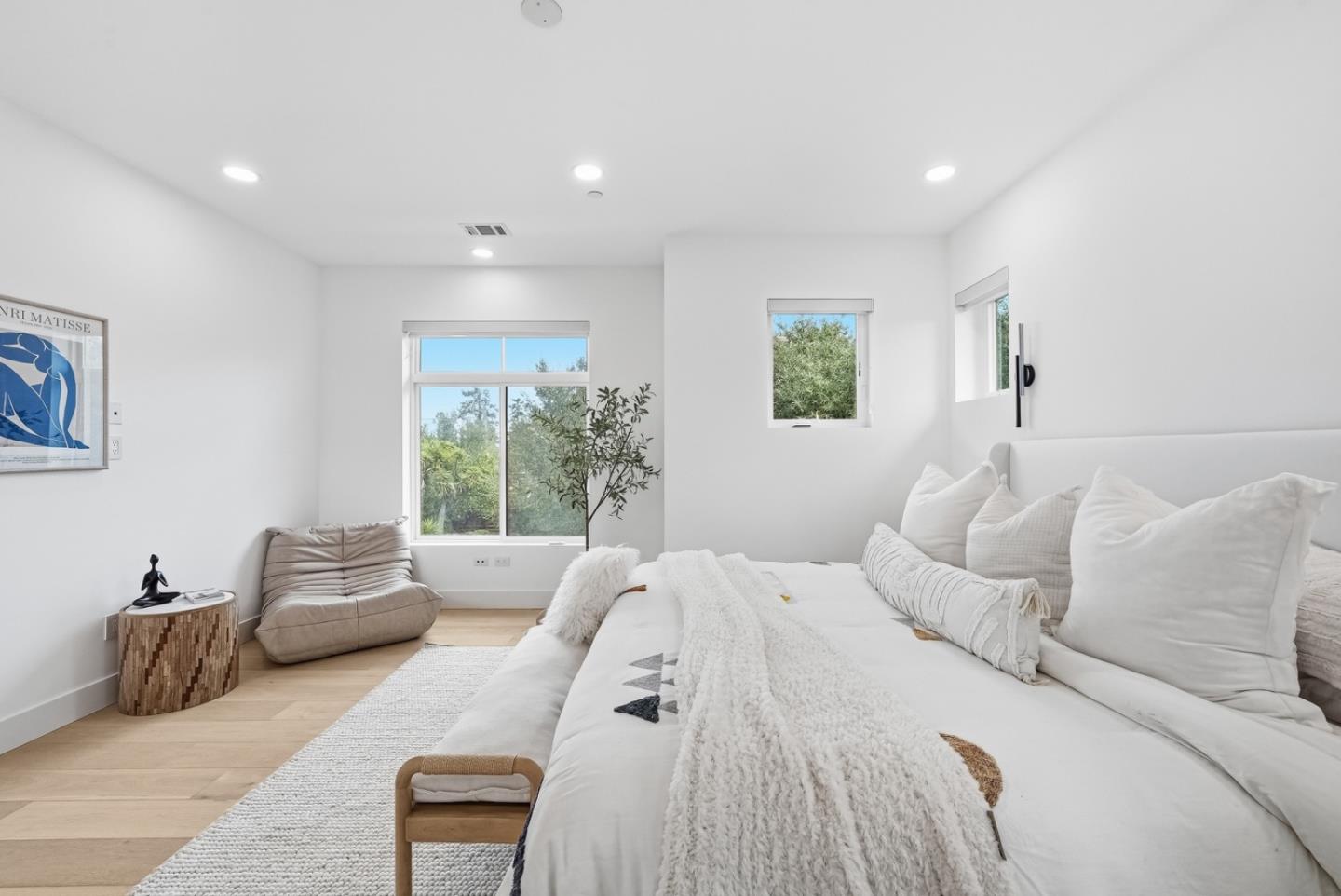 Detail Gallery Image 40 of 79 For 395 Martens Ave, Mountain View,  CA 94040 - 6 Beds | 6/1 Baths